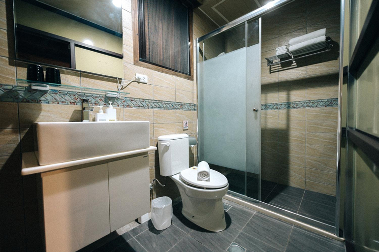Bathroom 8