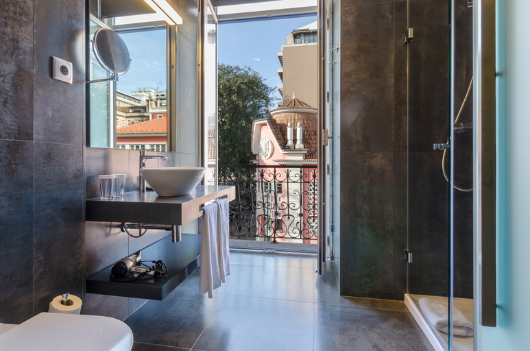 Bathroom 21