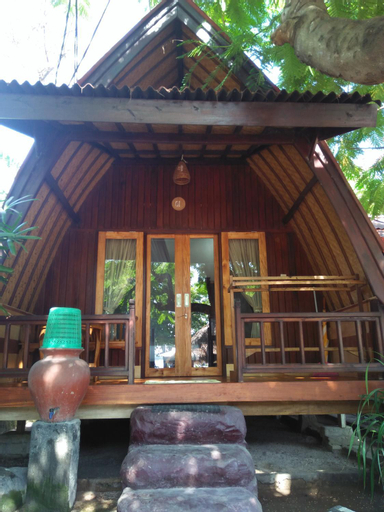 Exterior 12