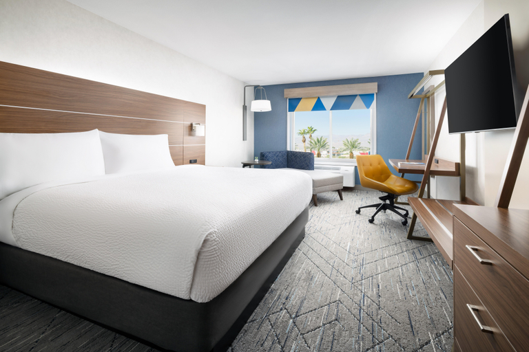 Bedroom 30