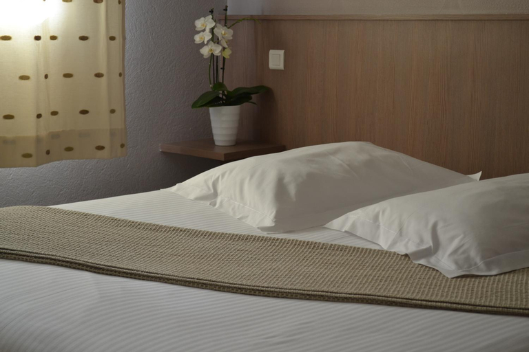 Bedroom 2, Le Rhien Hotel-Restaurant, Haute-Saône