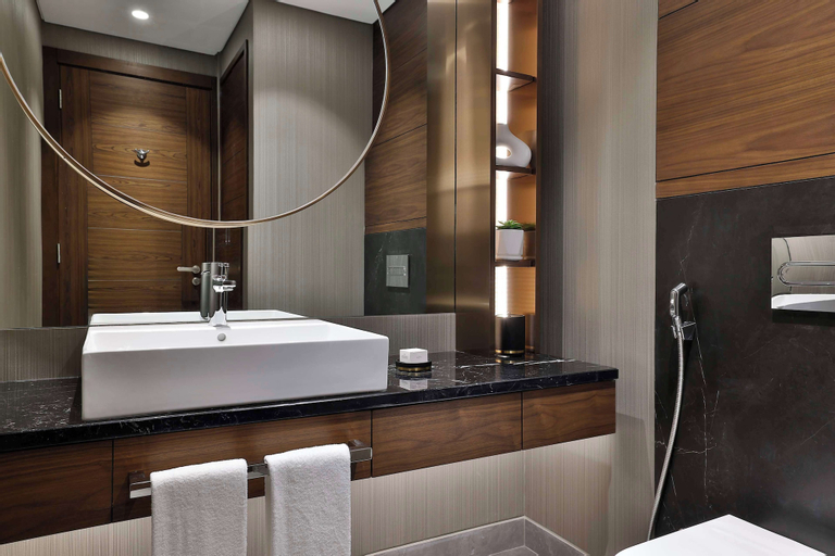 Bathroom 18