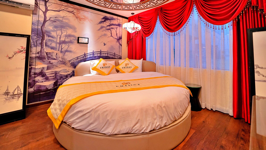 Bedroom 2, HANZ Friday Premium Hotel, District 10