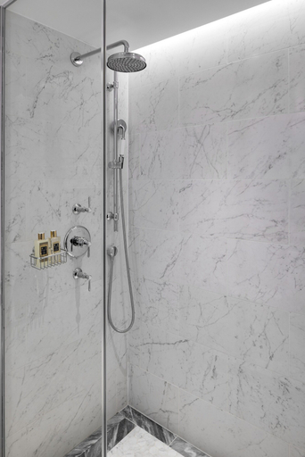 Bathroom 4, The Biltmore Mayfair, London