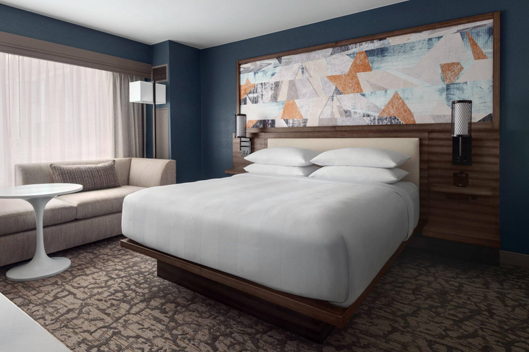 Bedroom 3, Marriott Boston Quincy, Norfolk