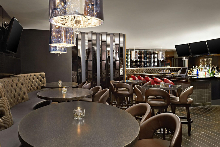 Food & Drinks 5, Four Points by Sheraton Hotel & Suites Calgary West, Division No. 6