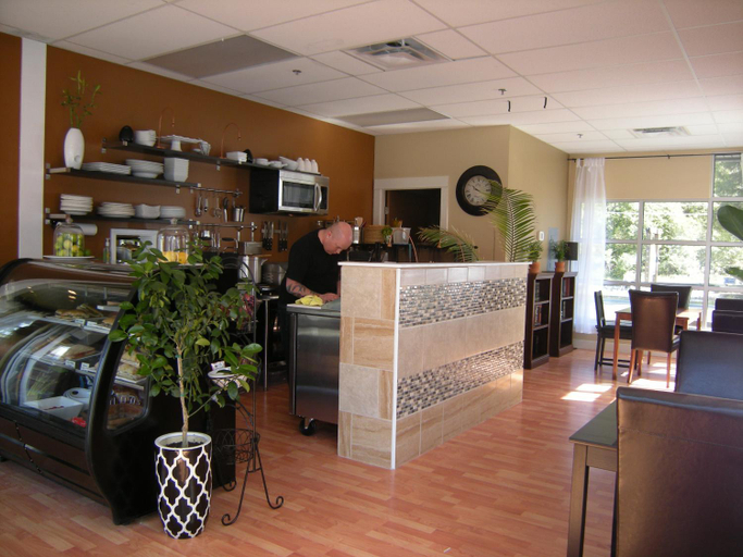 Food & Drinks 4, Oceanside Village Resort, Nanaimo