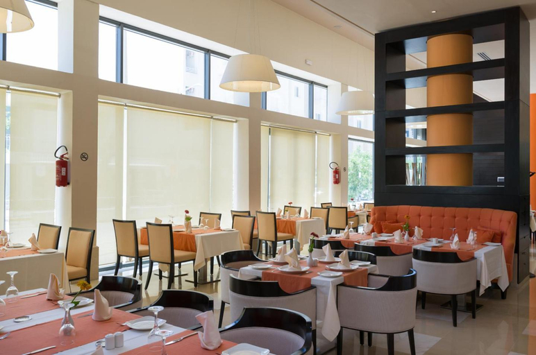 Food & Drinks 5, Le Corail Suites Hotel, Bouhaira