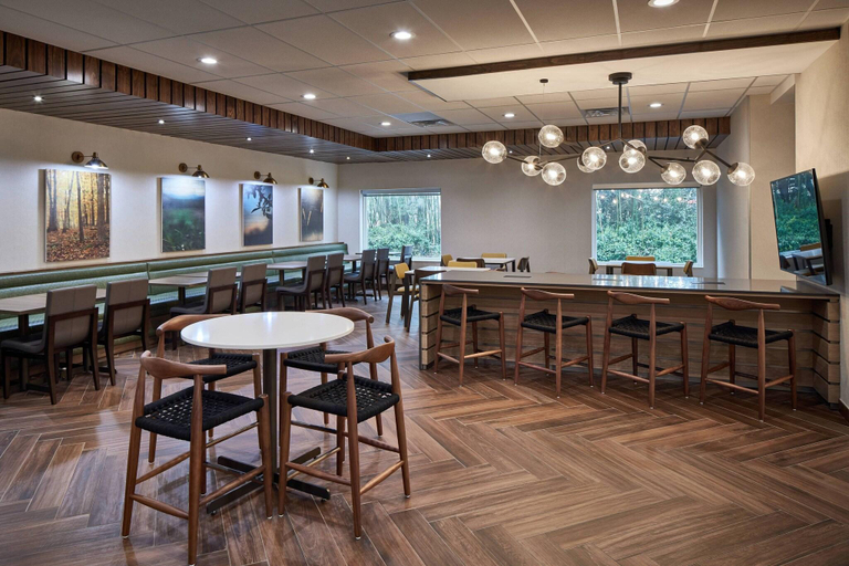Food & Drinks 5, Fairfield Inn & Suites Virginia Beach, Virginia Beach