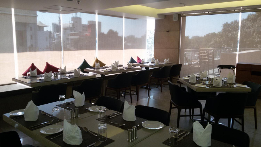 Food & Drinks 4, Hotel Suba Elite Vadodara, Vadodara