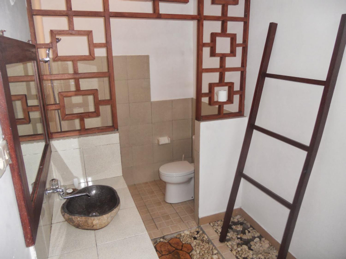 Bathroom 9