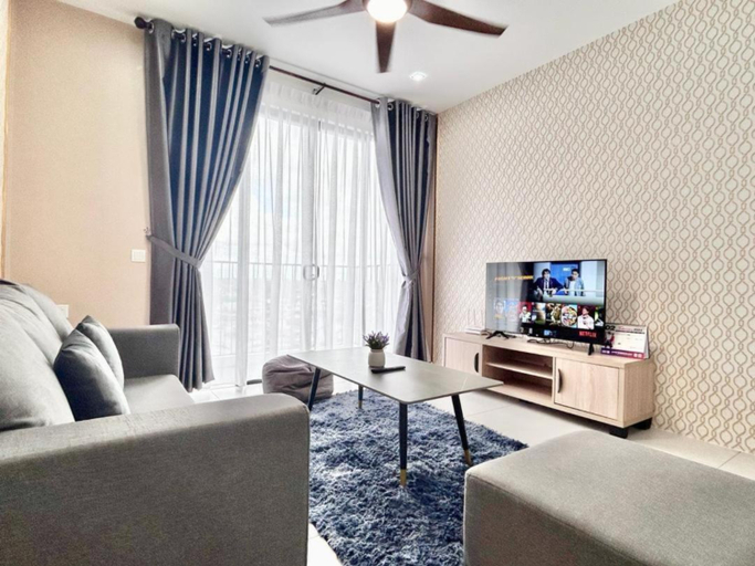 Living Room 3, Jeff & Ricky Homestay @Armadale Residence, Kuching