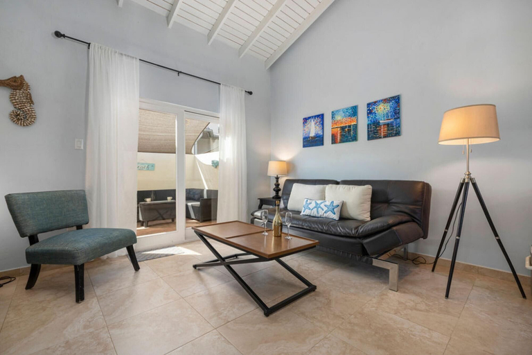 Others 5, Great Cozy Comfortable Central 2BR 2BA w Pool