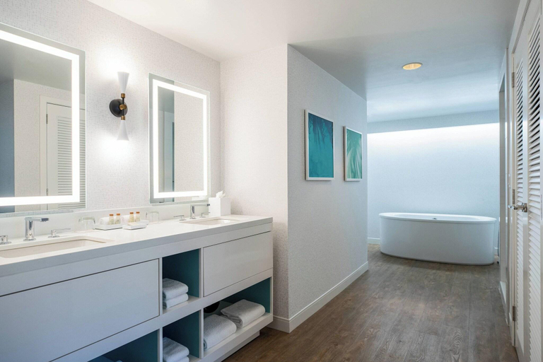 Bathroom 5, Renaissance Esmeralda Resort & Spa, Indian Wells, Riverside
