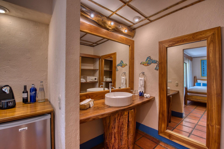 Bathroom 4, Punta Islita, Autograph Collection, Nicoya