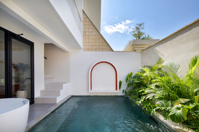 Swimming Pool 10