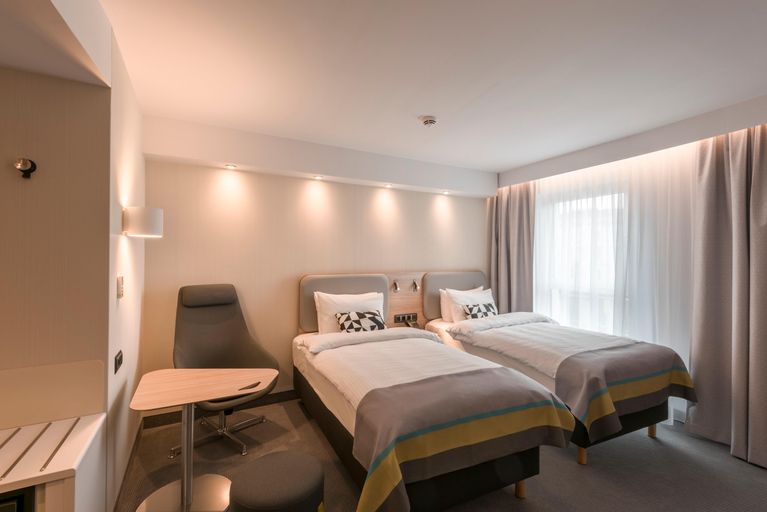 Bedroom 8