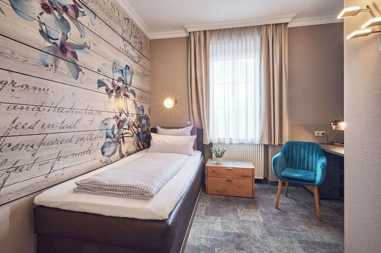 Bedroom 3, Hotel Starnberger See, Starnberg