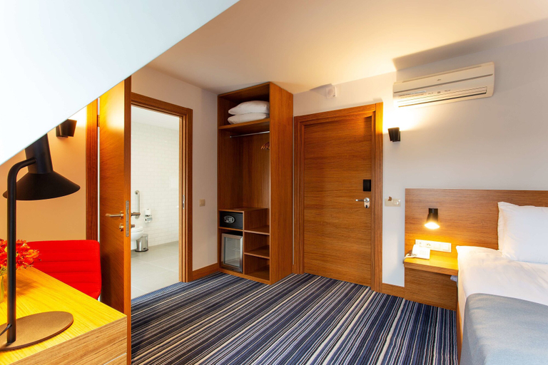 Bedroom 2, Best Western Terminus Hotel                                 , Stolichna
