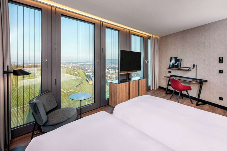 Bedroom 2, Radisson Blu Hotel At Porsche Design Tower Stuttgart, Stuttgart