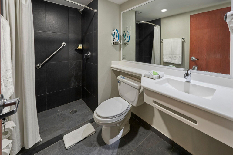 Bathroom 4, City Express by Marriott Mexicali, Mexicali