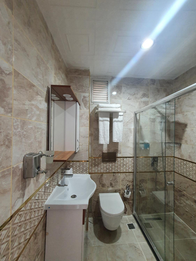 Bathroom 4, Lemon Residence, Beyoğlu