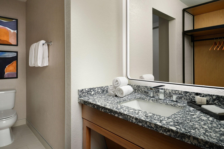 Bathroom 4, Burton House, Beverly Hills, A Tribute Portfolio, Los Angeles
