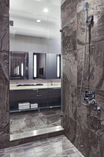 Bathroom 4, Delta Hotels Burnaby Conference Centre, Greater Vancouver