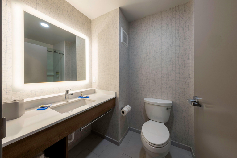 Bathroom 12