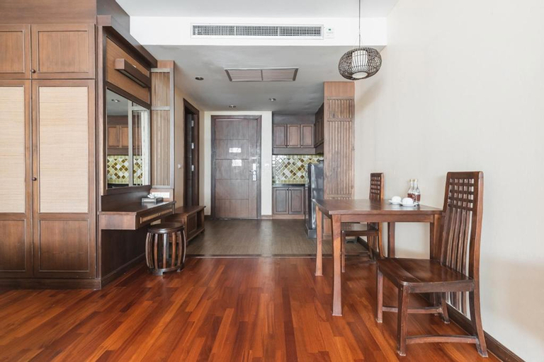 Dining Room 5
