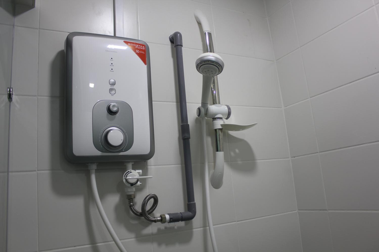 Bathroom 15