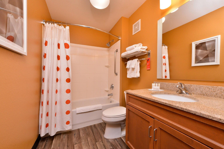 Bathroom 4, TownePlace Suites Ontario Airport, San Bernardino