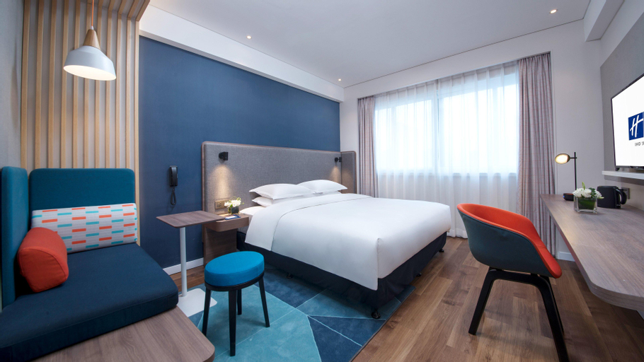 Bedroom 25