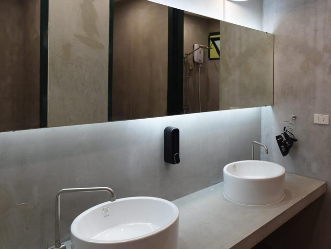 Bathroom 5