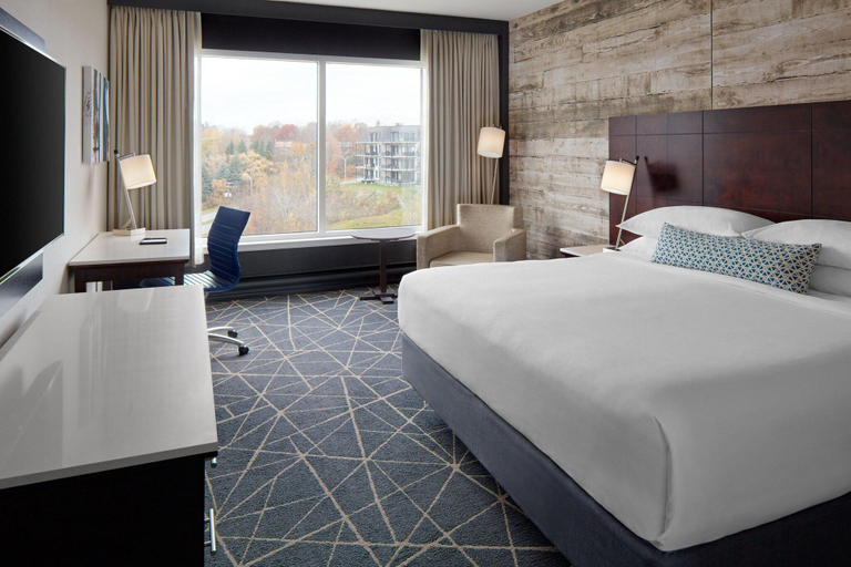 Bedroom 2, Delta Hotels By Marriott Sherbrooke Conference Cen, La Région-Sherbrookoise