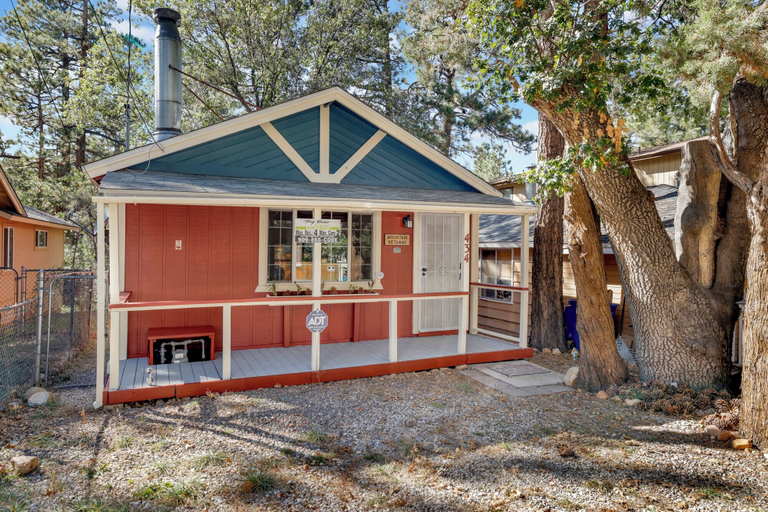 Exterior & Views 2, Mountain Getaway#2183, San Bernardino