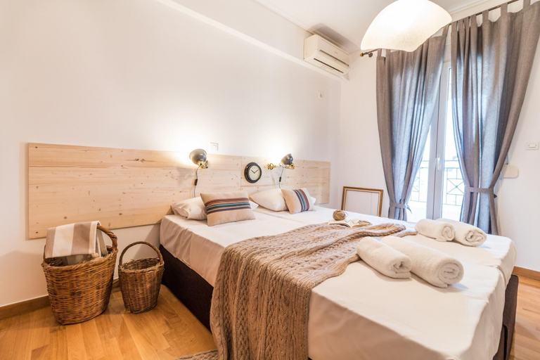 Room 2, 3 Bedroom apt in Athens With Acropolis View, Attica
