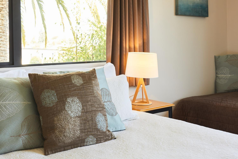 Bedroom 2, Blenheim Palms Motel, Marlborough
