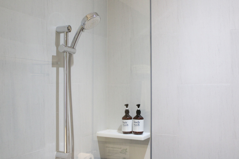 Bathroom 4
