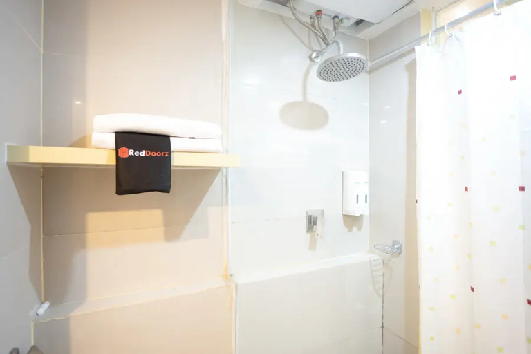 Others 5, RedDoorz Apartment @ Bogor Valley, Bogor