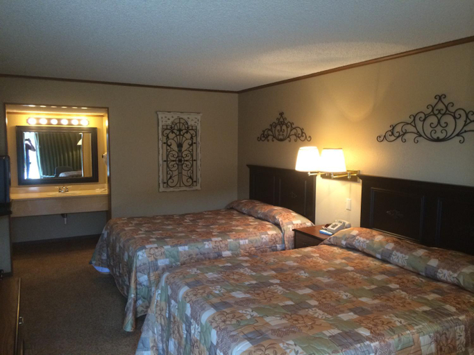 Others 2, Interstate Inn, Sequoyah