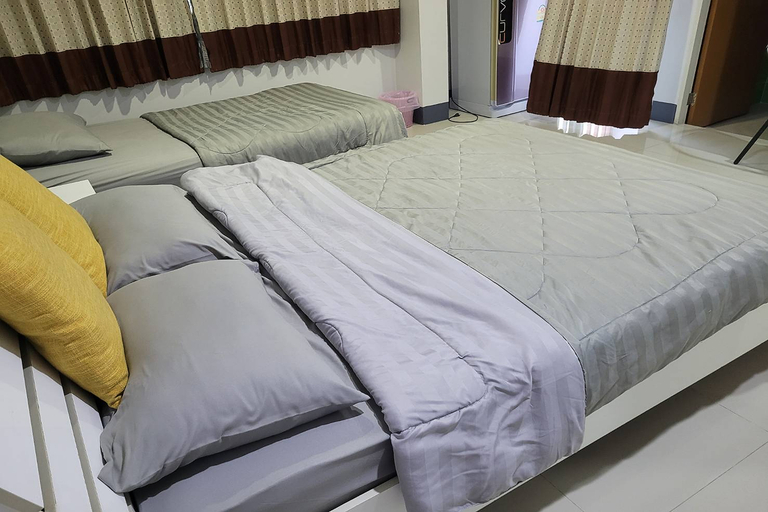 Bedroom 25