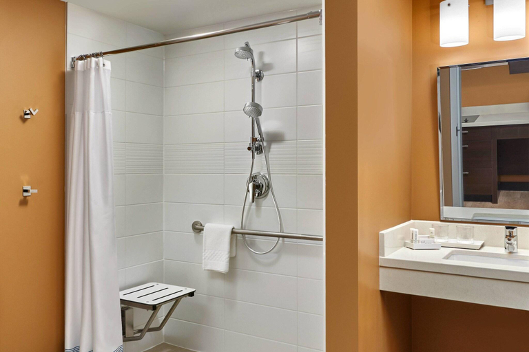 Bathroom 3, Towneplace Suites Fort McMurray, Division No. 16