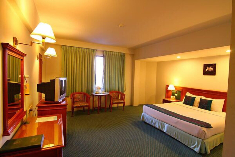Bedroom 3, Khumsuphan Hotel, Muang Suphanburi