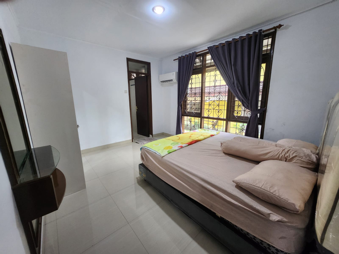 Bedroom 13