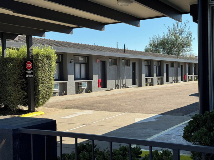 Castle Motel Bairnsdale, E. Gippsland - Bairnsdale