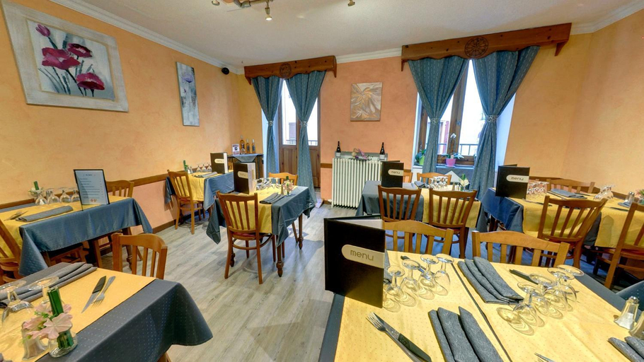 Food & Drinks 5, Hotel Du Cheval Blanc Barcelonnette, Alpes-de-Haute-Provence