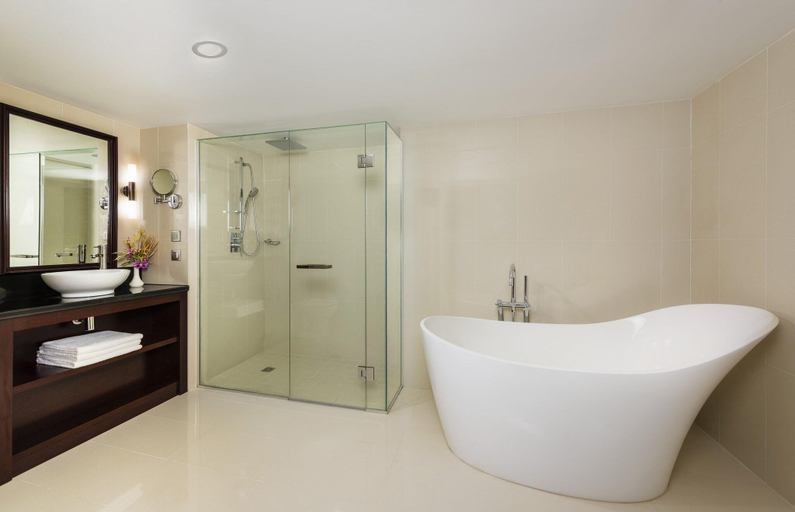 Bathroom 5, Samoa Beach Resort, Aana Alofi III