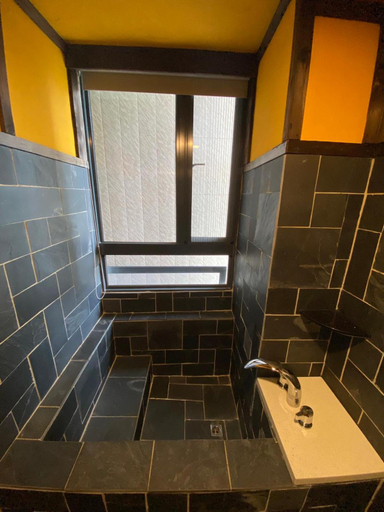 Bathroom 4, Youngquan Hostel, Nantou