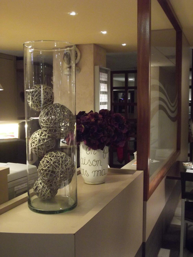 Public Area 2, Cit'Hotel Le National, Haute-Savoie